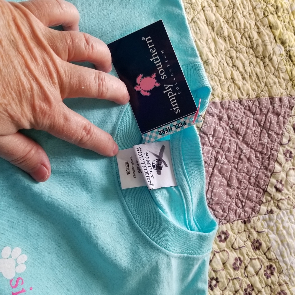 NWT Simply Southern 'Stay Pawsitive' shirt - Picture 5 of 6